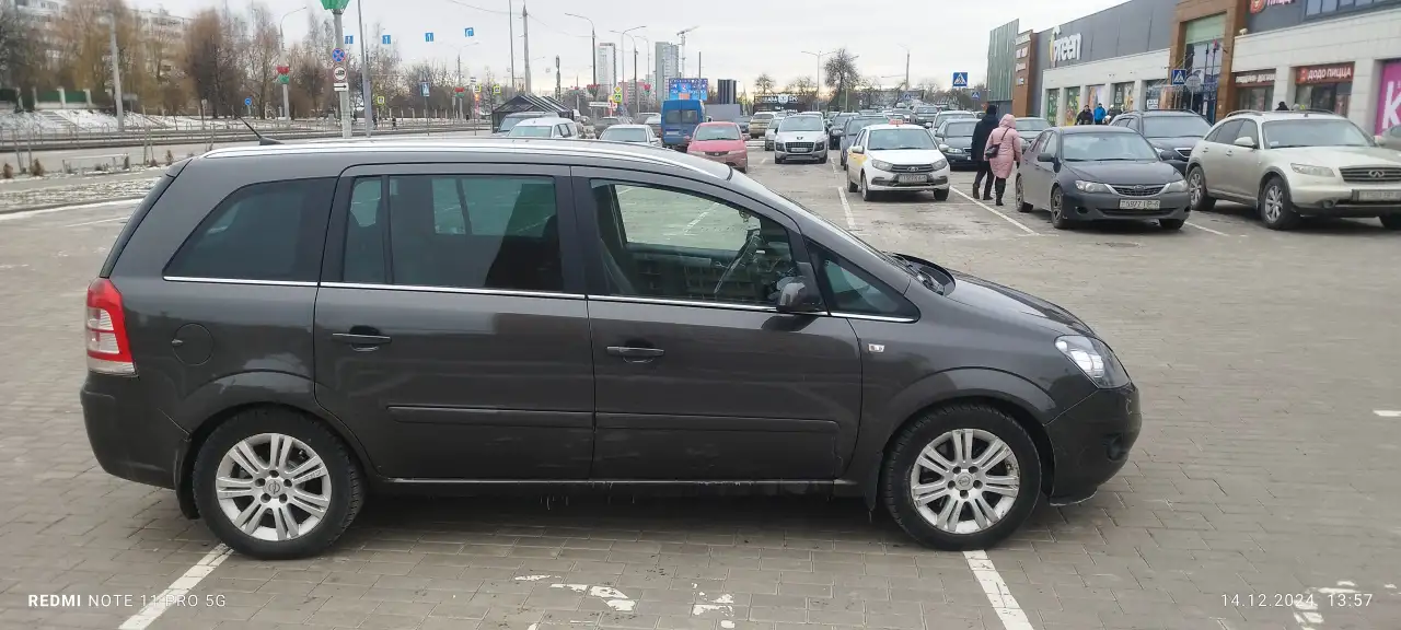 Автомобиль Орель Opel Zafira, фотография 1