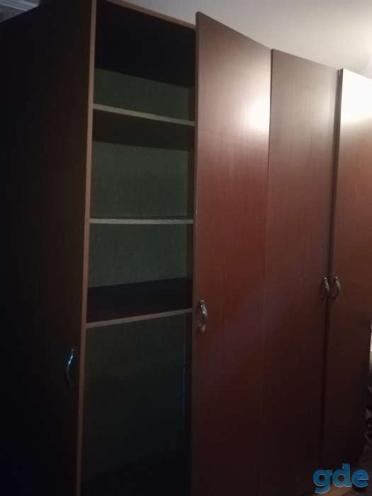 Деревянный шкаф, фотография 3