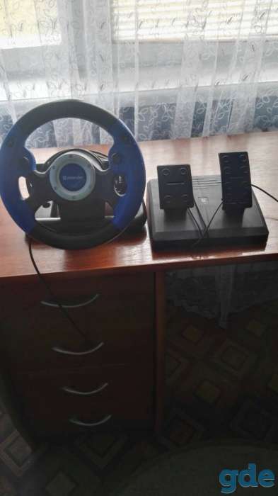 Продаю игровой руль с пидалями подключается, фотография 1