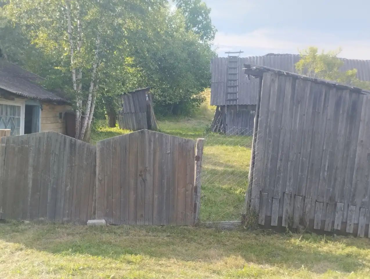 Продам дом в тихой спокойной деревне. Не далеко от Минска. Рядом есть еще город Червень. Агрогородок Любишино.., фотография 6