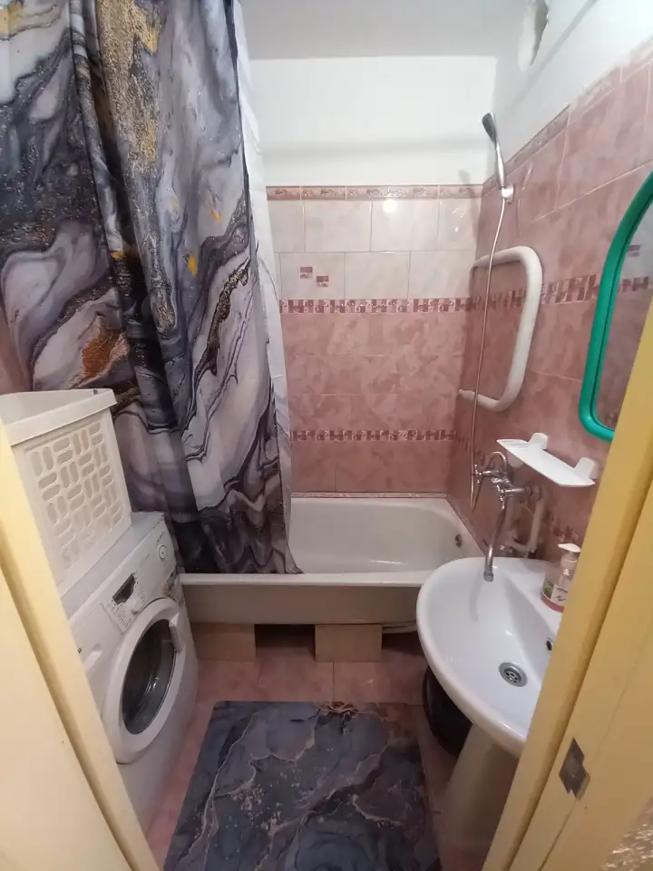 Квартира на сутки посуточно, Строителей 31, фотография 8