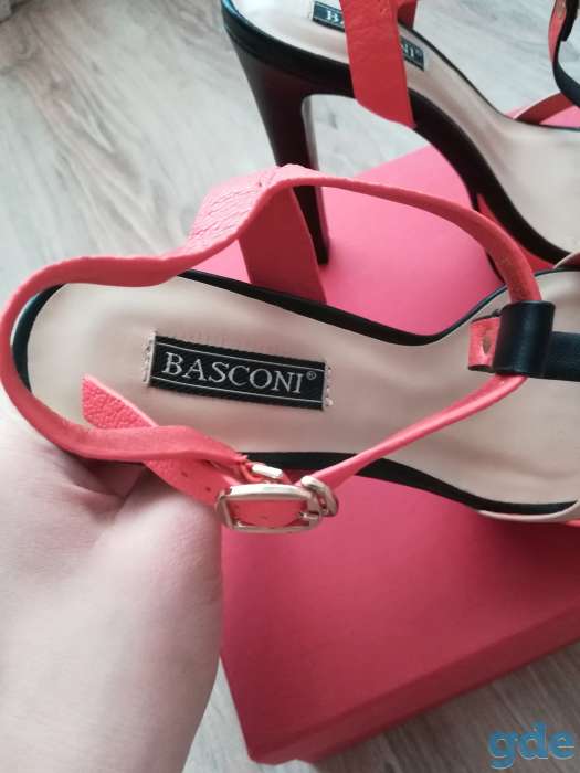 Босоножки  Basconi из натуральной кожи, фотография 2