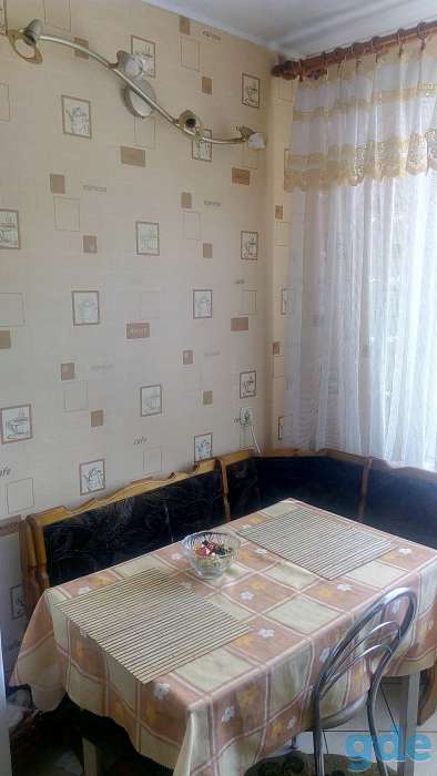 продажа 4-х ком квартиры по ул Горбатова, фотография 9