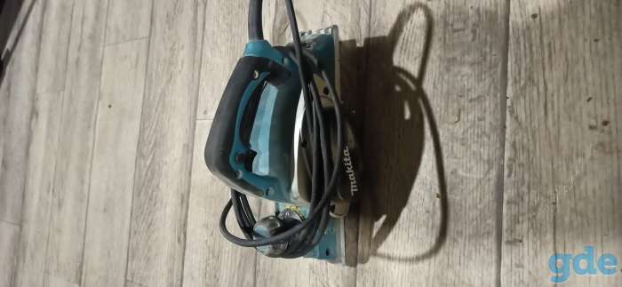 Электрический рубанок Makita KP 0800, фотография 1