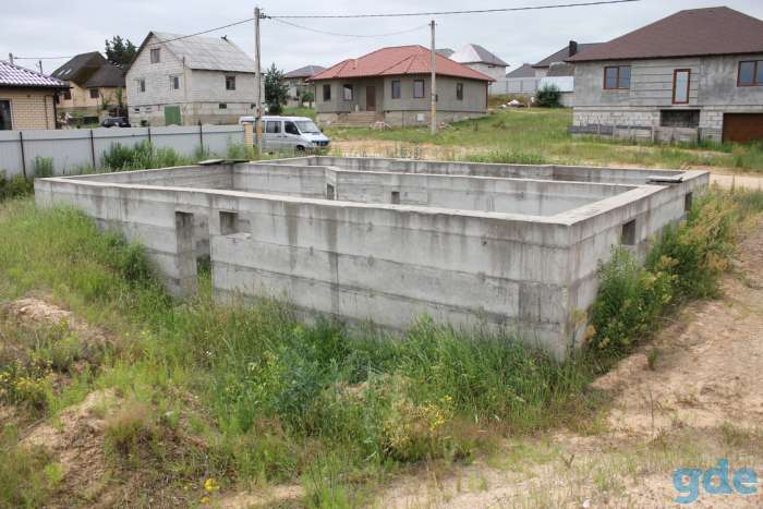 Продам участок в Слониме с фундаментом под дом, гараж и баню, фотография 2