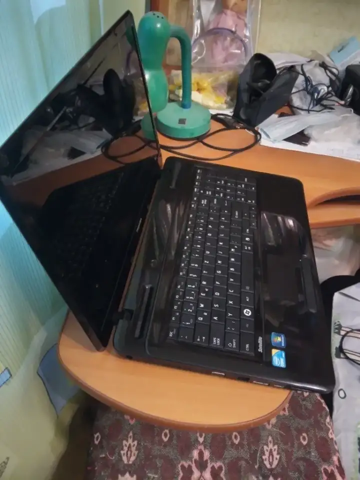 Продаю ноутбук Toshiba Satellite L670 Только из Германии, все родное Intel, как новый, made in Germany, 4gb Ram, 320gb H, фотография 9