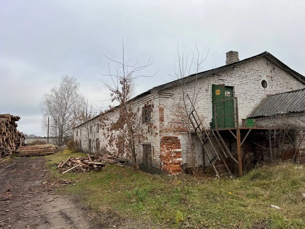 Продаём два склада, район, д. Углы , Октябрьская 11, фотография 4