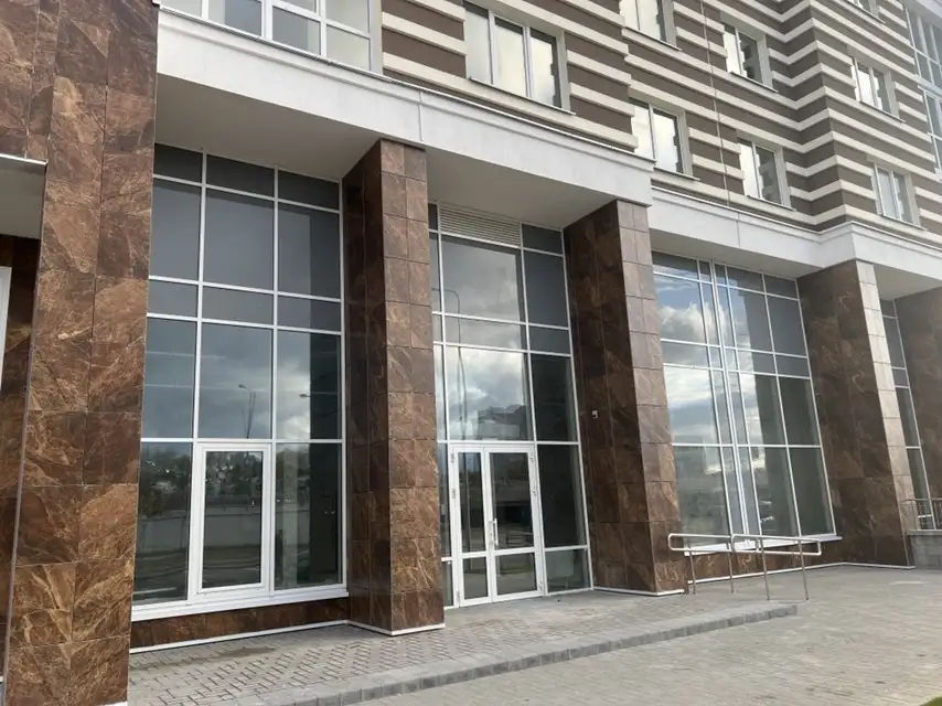 Помещение под торговлю офис услуги пр-т Дзержинского 21, фотография 1