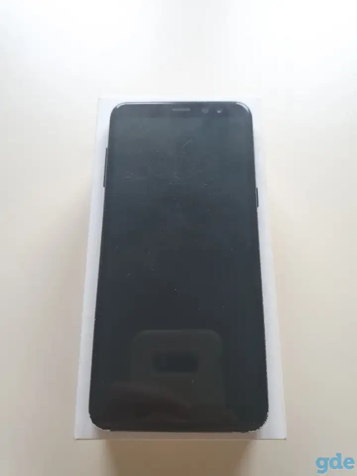 Samsung А8 (2018), фотография 1
