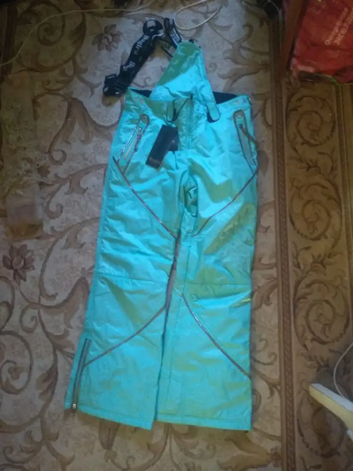 Продам женскую зимнюю куртку с брюками, можно по отдельности., фотография 3