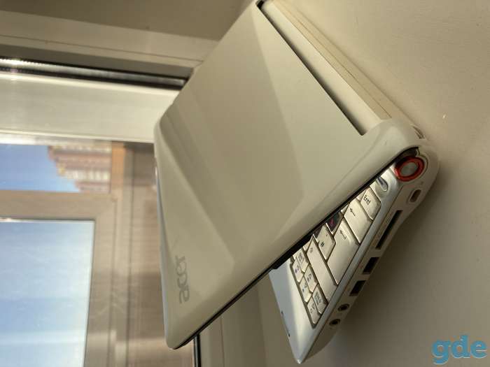 Нетбук acer aspire one zg5, фотография 5