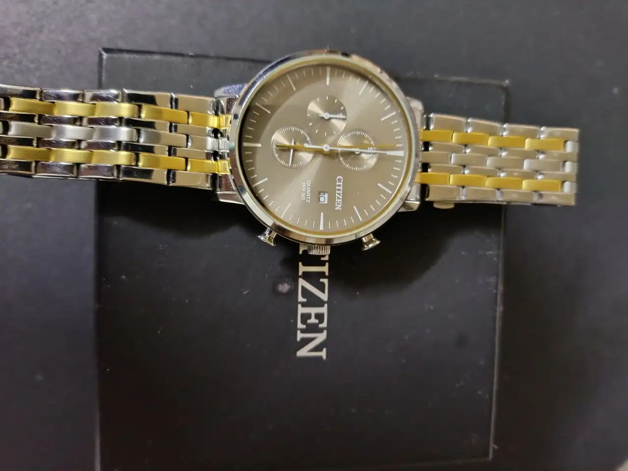 Продам часы CITIZEN, фотография 1