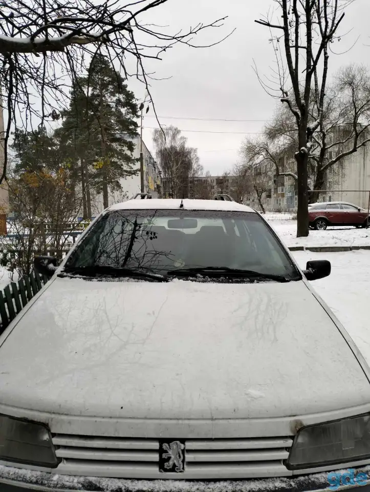 Легковой автомобиль Peugeot, фотография 1
