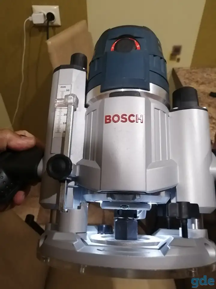 Фрезер Bosch GОF 1600 CE, фотография 4