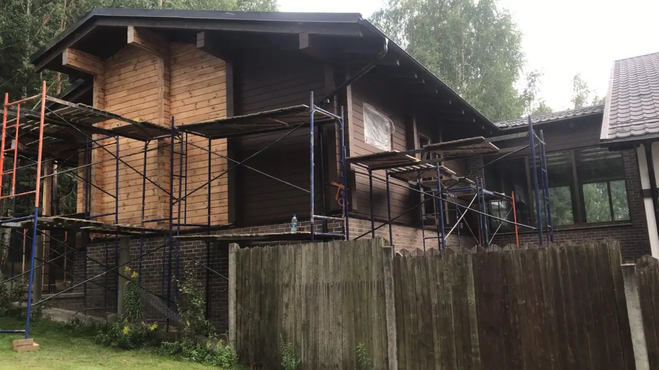 Ищем бригаду для шлифовки и покраски деревянных домов (срубов, бруса), фотография 1