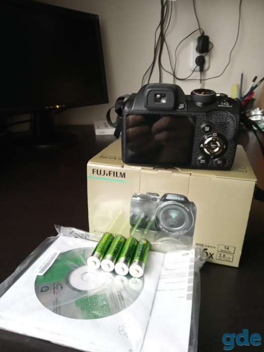 Продам Fujifilm FinePix S4300, фотография 2