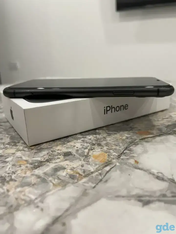 Смартфон Apple iPhone 11 64GB (черный), фотография 6