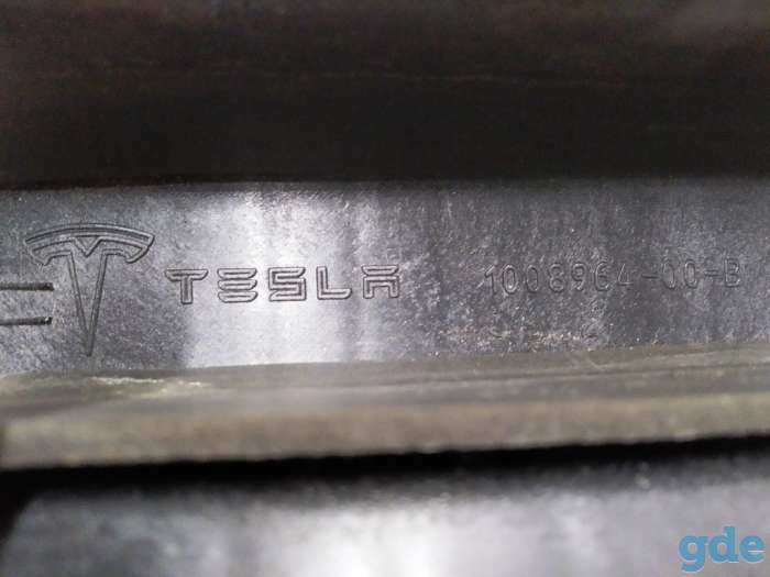 Зап. части для авто Tesla. Кронштейн крепления проводки Tesla model SAB PLASTICS SUB ASY - UNDER, фотография 3