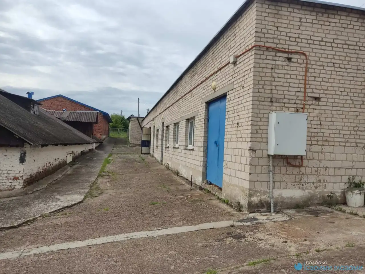 Продается производственная база в г.Мозыре общая площадь складских помещений 1660 м.кв, фотография 3