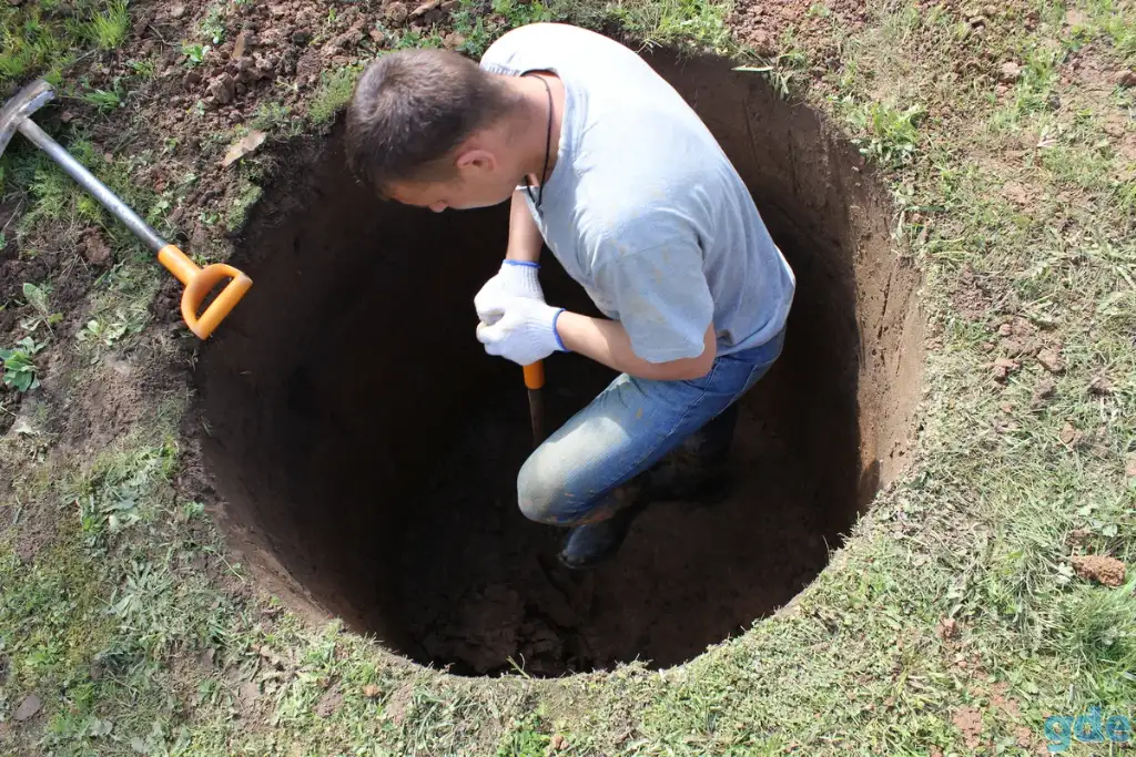 Копка колодца в Дзержинске. Монтаж, чистка, углубление, фотография 1