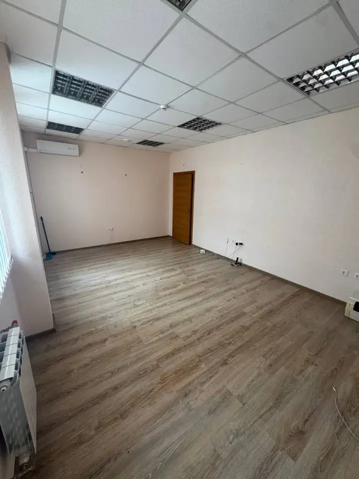 Собственник сдаёт офис в аренду, фотография 3