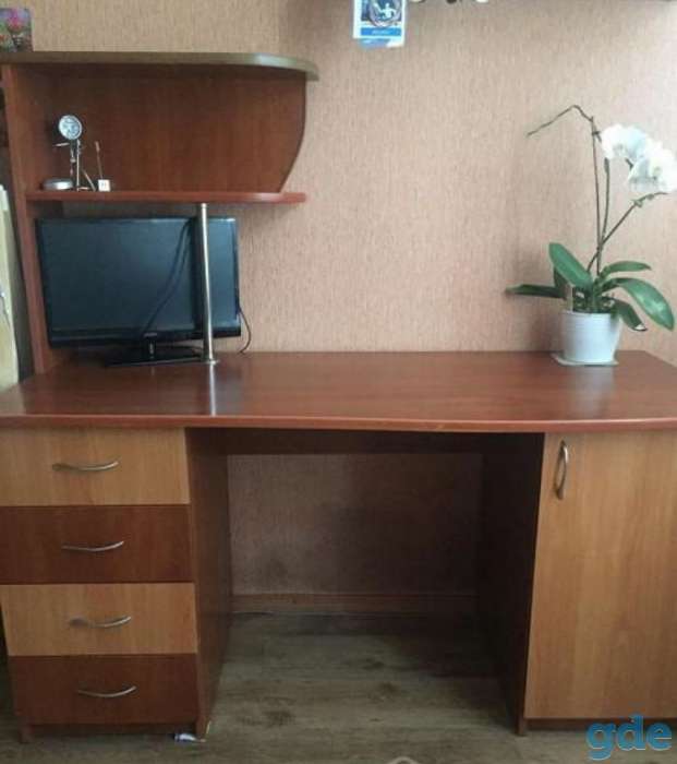 Стол, фотография 1