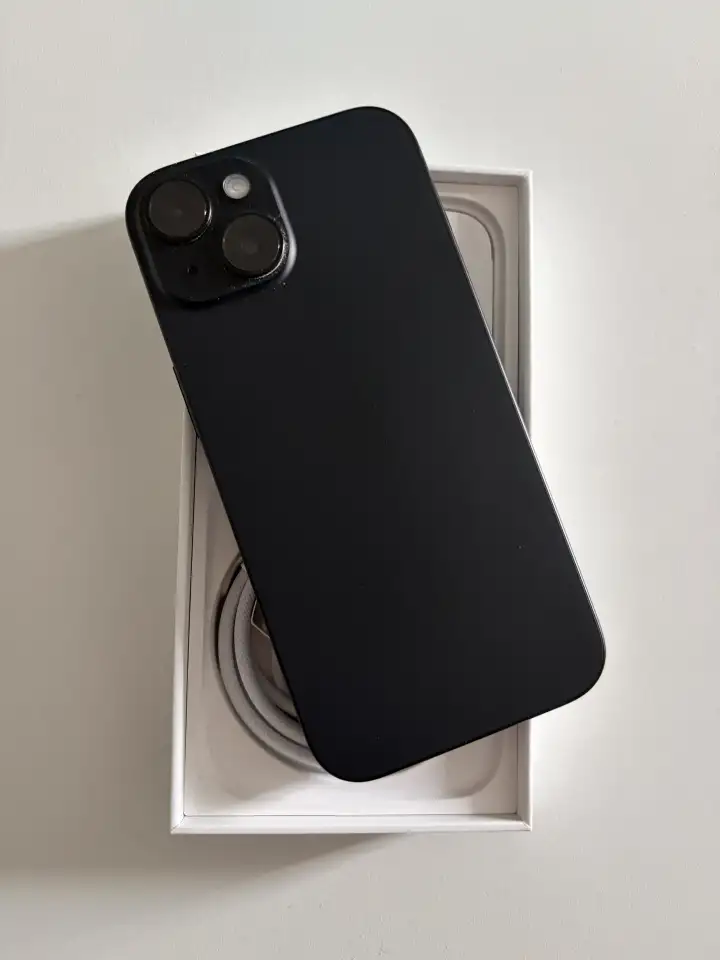 iPone 15 128 Gb Sim/eSim, фотография 1