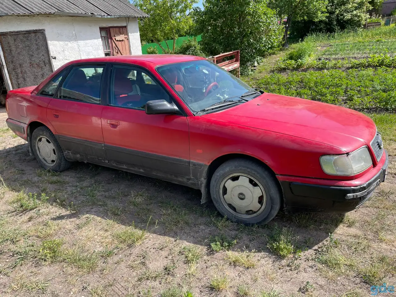 Продаётся автомобиль Audi 100, фотография 5