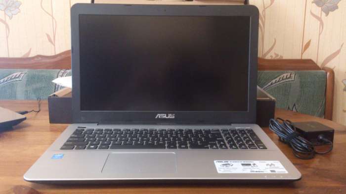 Asus F555LA-AB31 15.6-Inch Laptop, фотография 1
