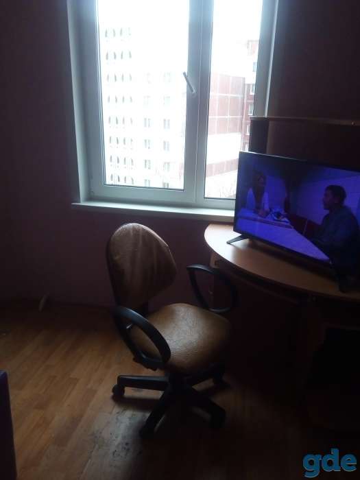 Компьютерный стол, фотография 3