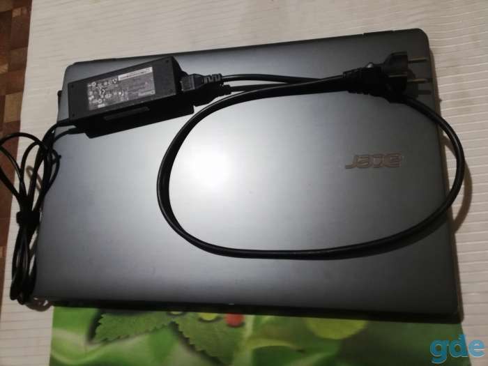 Продам ноутбук Acer Aspire E5-771G-58Z8 (NX.MNVEU.010) б/у, фотография 2