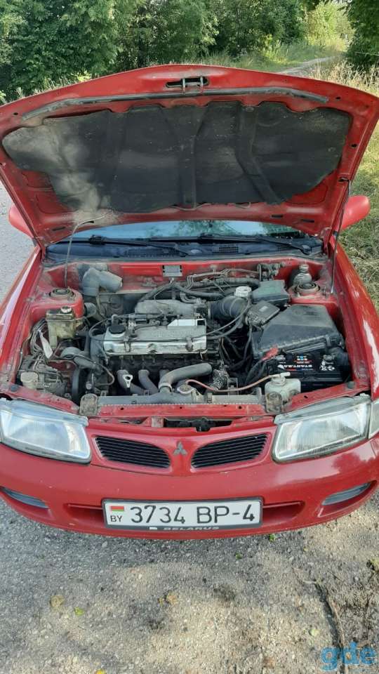 Автомобиль Mitsubishi Carisma, фотография 7