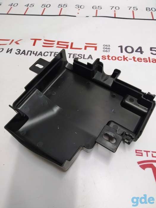 Зап. части для авто Tesla. Крышка блока предохранителей DUAL MOTOR Tesla model SCC FUSEBOX, BATT, фотография 2