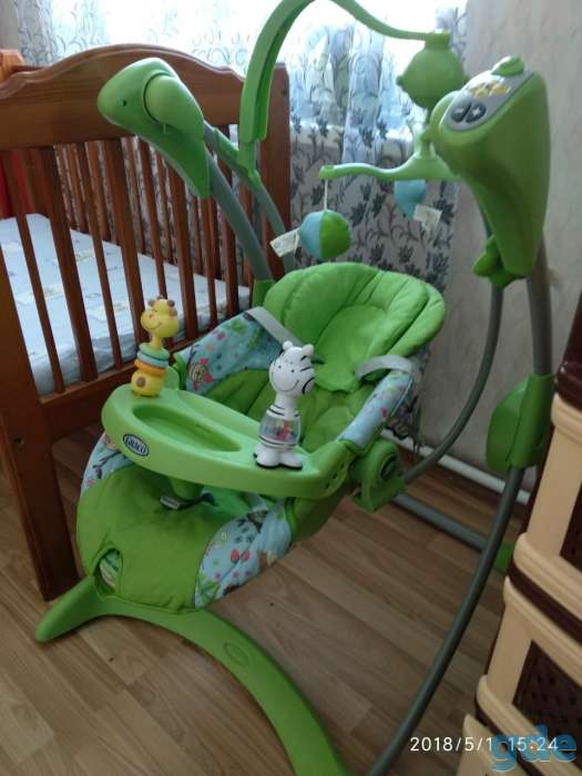 Продам качели напольные Graco., фотография 3