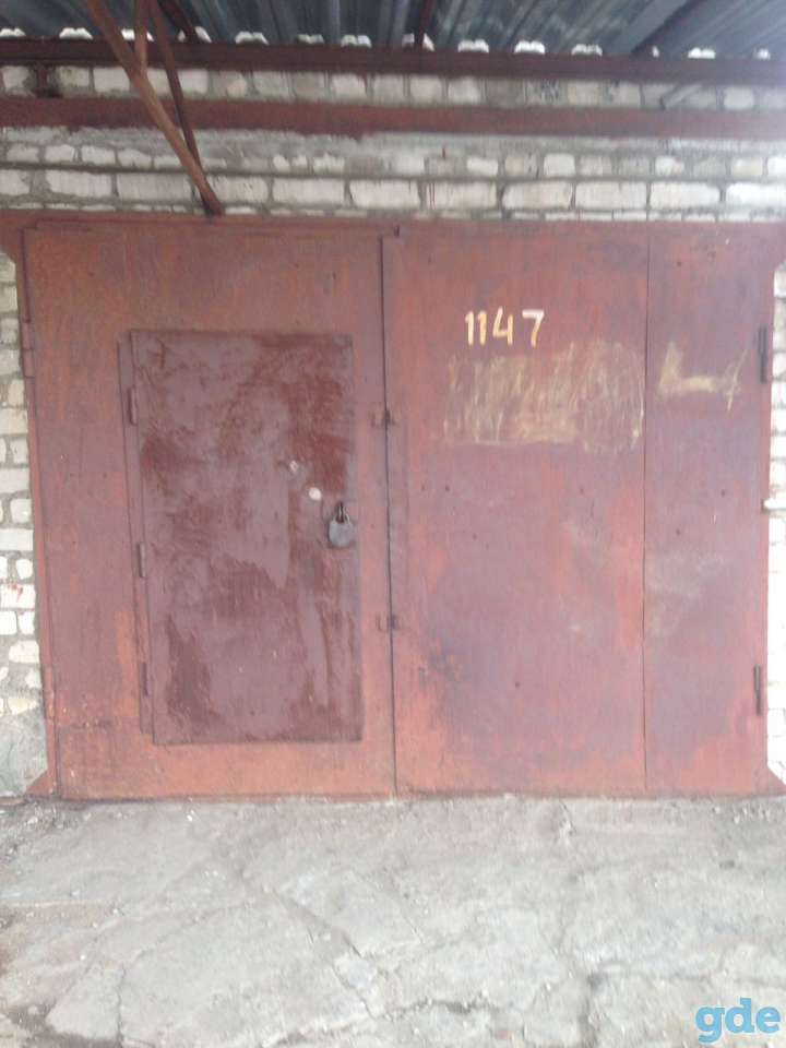 Продаю ГАРАЖ кирпичный, ул. П. Глебки 15, фотография 1