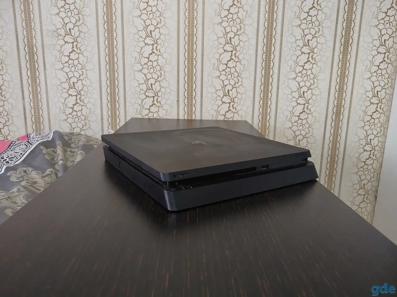 Продам игровую консоль Sony PlayStation 4, фотография 2