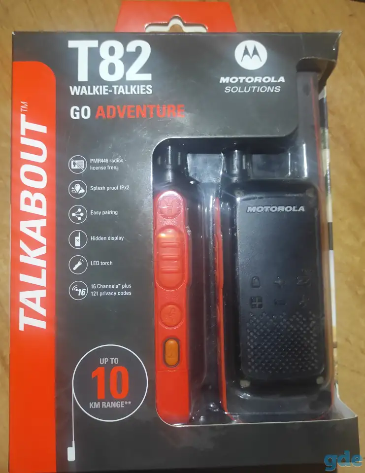 Портативная радиостанция Motorola T82, фотография 1