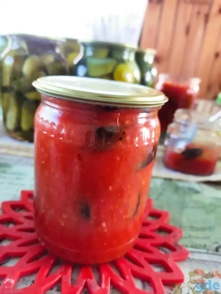 Огурцы соленые, маринованные, вяленые помидоры, и сливы и другая домашняя  консервация, фотография 9
