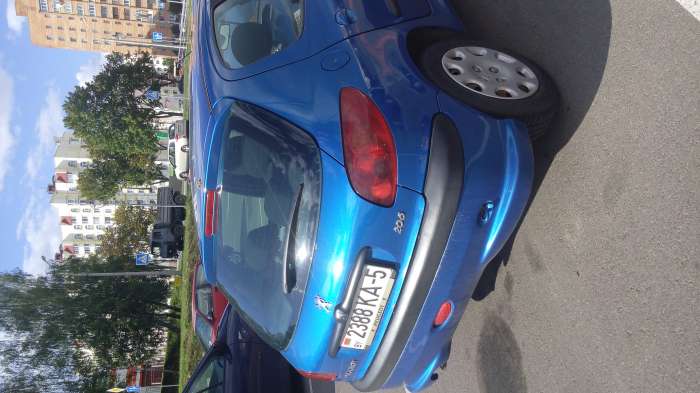 Продается автомобиль Peugeot, фотография 3