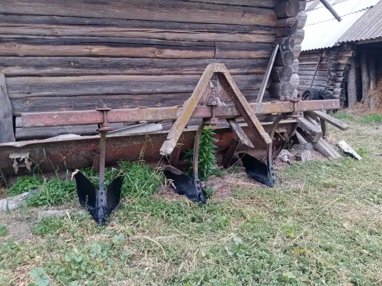 Трактор Т-40 АМ с навесным оборудованием, фотография 5