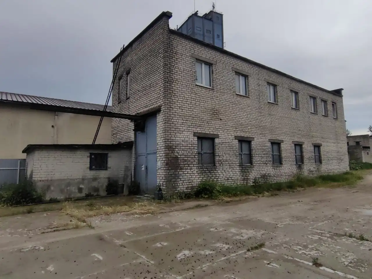 Комплекс зданий и сооружений производственная база, фотография 10