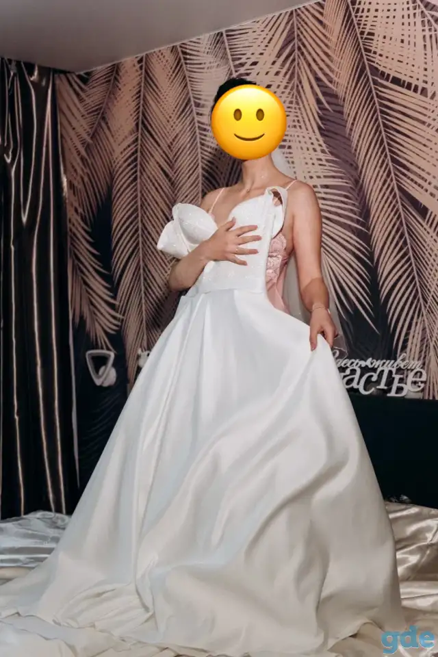Свадебное платье в идеальном состоянии, фотография 3