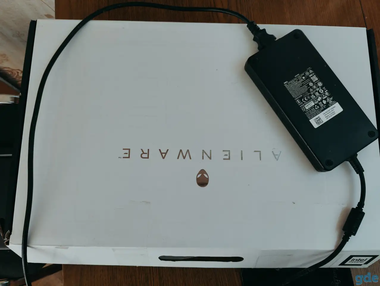 Игровой ноутбук Alienware m15 r6, фотография 5