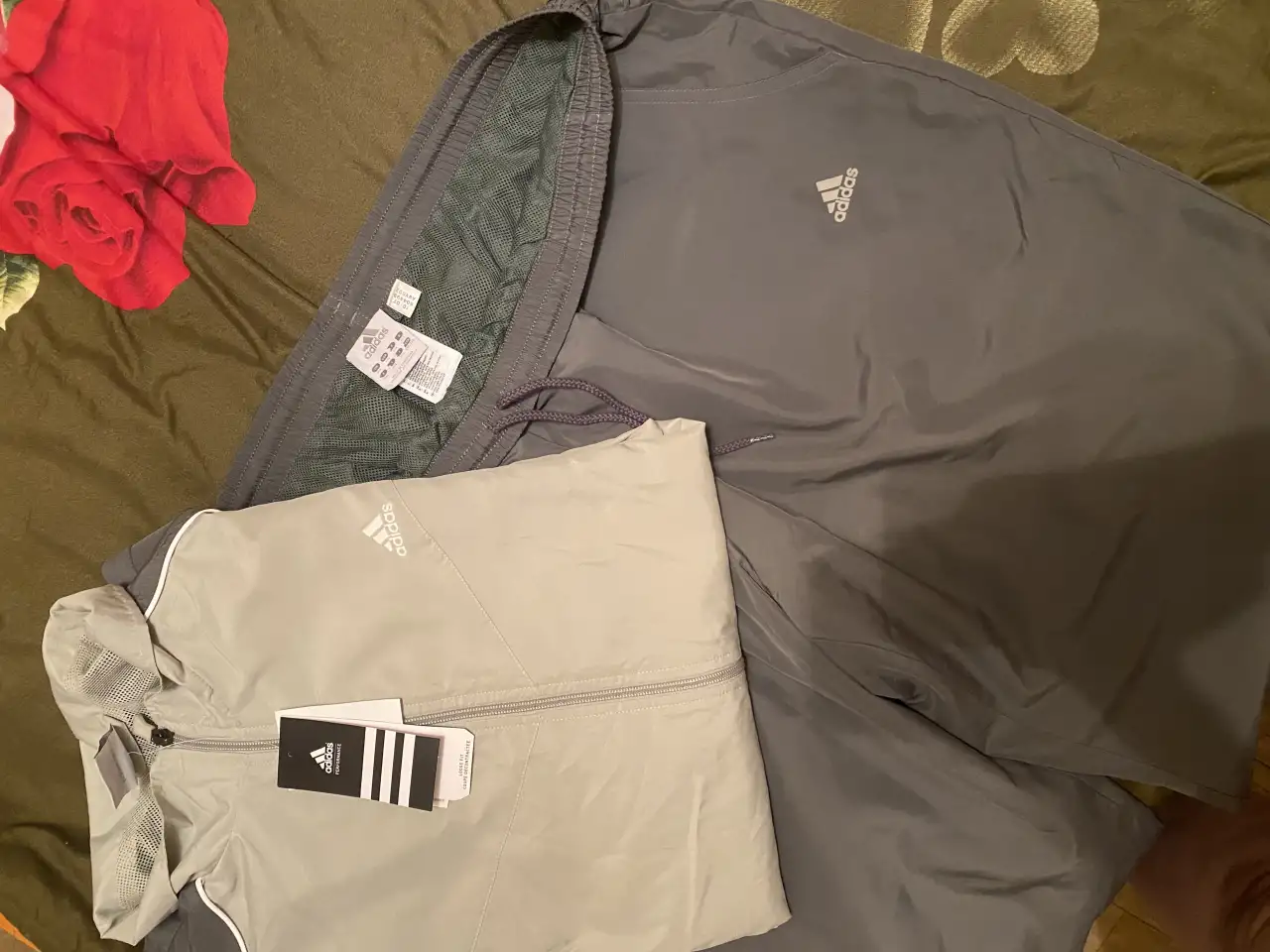 Оригинальный спортивный костюм adidas, фотография 4