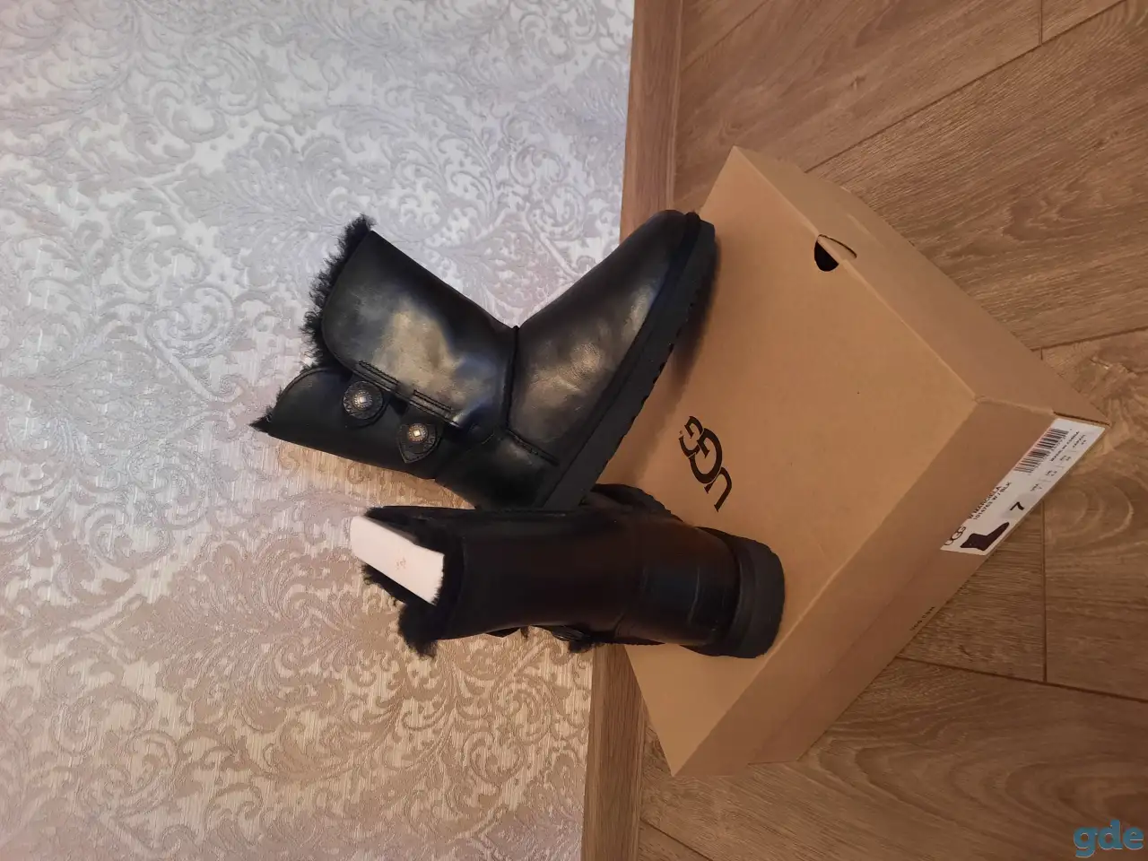 Ботинки зимние UGG, фотография 2